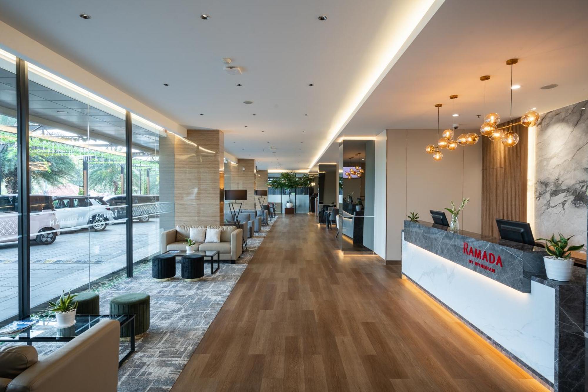 Ramada By Wyndham Serpong Zewnętrze zdjęcie