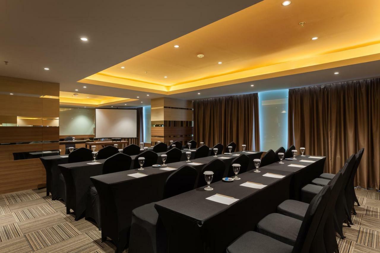 Ramada By Wyndham Serpong Zewnętrze zdjęcie